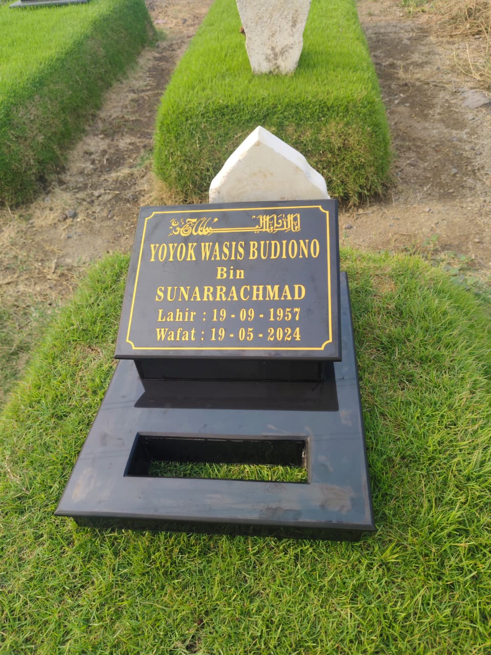 Gal-9 Batu Nisan Ful Granit Tile